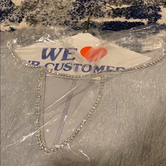 Silver evening gown - Picture 8 of 8